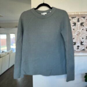 Vince 100% Cashmere sweater size Small